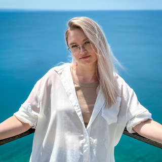 Лена покупает все