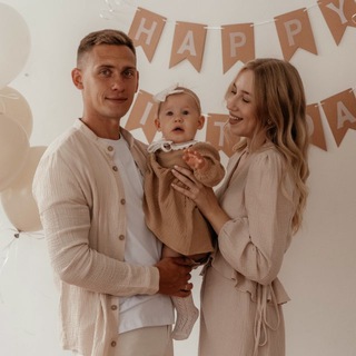 Ева здесь главная