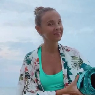 ЙОГА ОНЛАЙН С ЕВОЙ