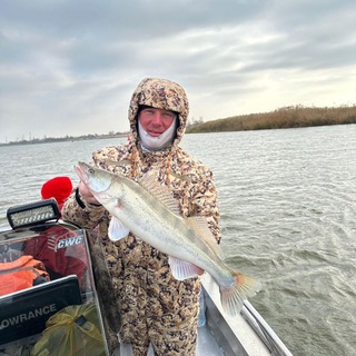 Рыбалка с гидом в Астрахани.
