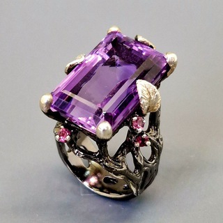 Галерея самоцветов