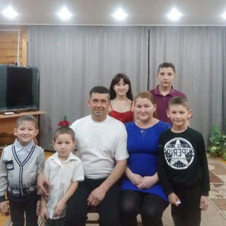 Большая семья из деревни