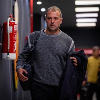 Hansi Flick ball ✍️🔵🔴