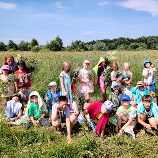 Хороброво! Босиком по теплой земле.