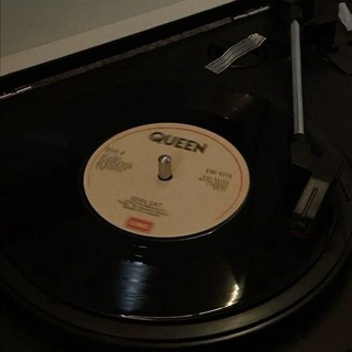 Пластинки проигрывателя.