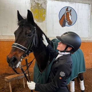 𝐴𝐿𝐼𝑆_𝐻𝑂𝑅𝑆🌻