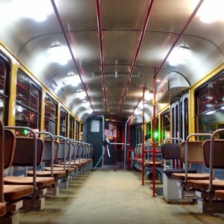 Из динамика автобуса