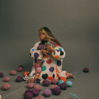 Джейкоб вяжет