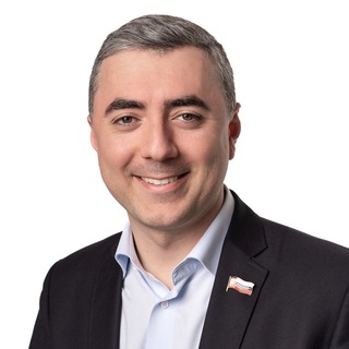 Карен Аперян