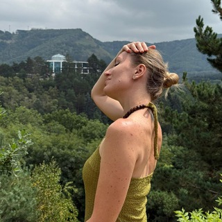 Катя и цветы 🪴🍃🌱