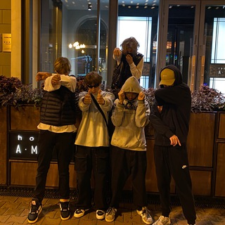 кентики чикинятся 💗💗