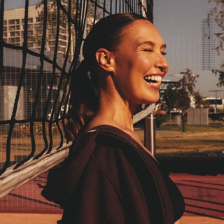 Алена - твоя спортивная подружка