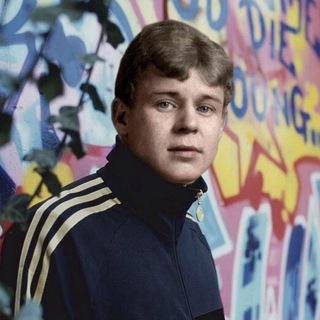  𝐊𝐎𝐌𝐀 𝐒𝐓𝐎𝐑𝐄 