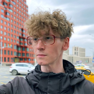 Константин Ларионов