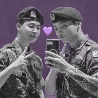 чигу целуются и едят рамён — 🌙.