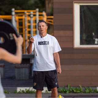 Бокс для своих