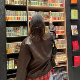 живу в книжном мире