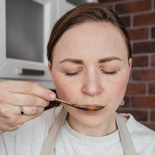 СЫРОДАВЛЕННОЕ МАСЛО КУЗНЕЦОВЫ