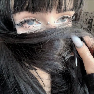 ︎︎ ݁𝜗𝜚 meowroz