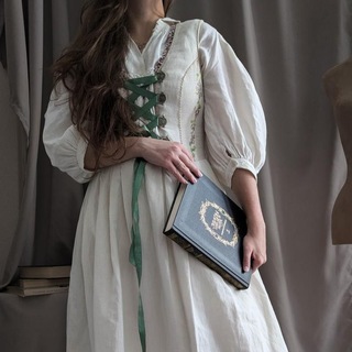 Crimson & Clover | Vintage