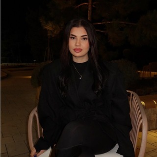 мнение брюнетки