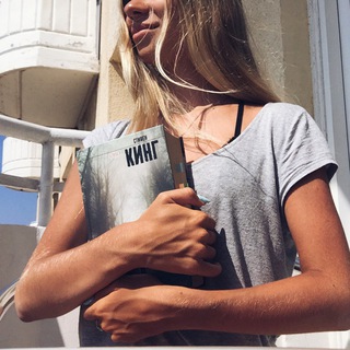 Леся, книги и кошки