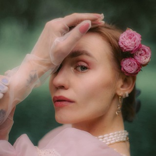 лина замечает