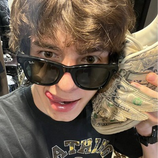 максим бейпов