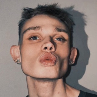 Максим Бузов 🇺🇲🇪🇺