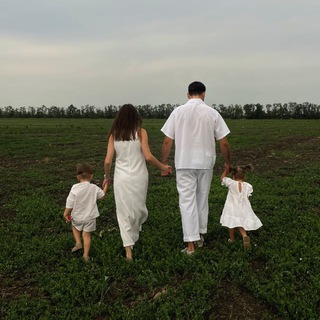 Мам, иди к нам