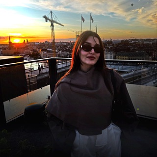 𝐦𝐚𝐫𝐚𝐯𝐢𝐥𝐥𝐚𝐬