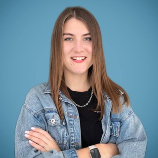 Maria Teaches English