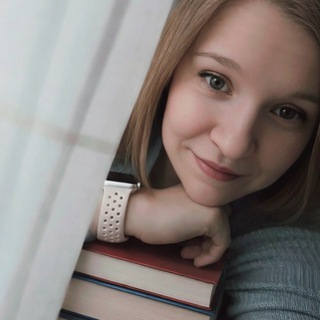 вдыхая аромат страниц 📖