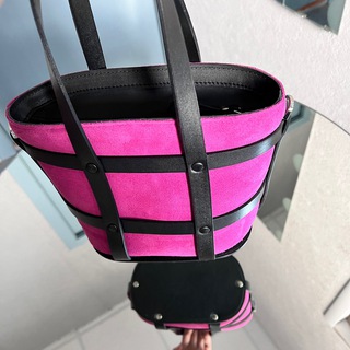 7 Del все из кожи