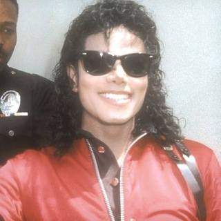 .ᴍɪᴄʜᴀᴇʟ's ᴄᴜʀʟ 𝜗ৎ