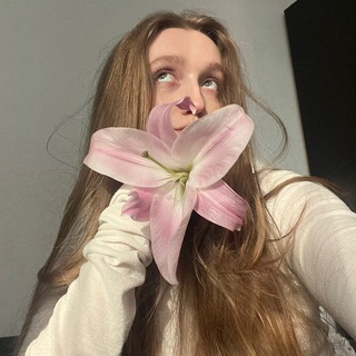 mmilenakk✧°｡⋆