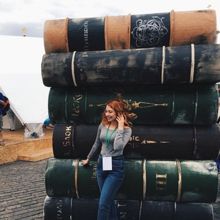 Много коробок. Книги и настольные игры