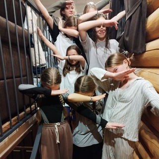 Могул-ДЫЛДЫ и несколько крошек