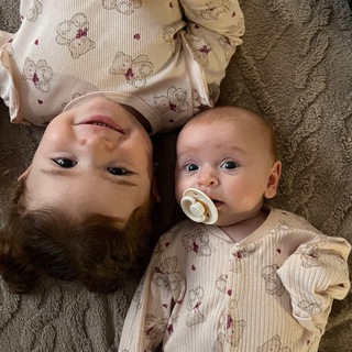 Мамский блог с Дилярой и Эмилией🤌🏻🐣