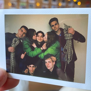 камешек в кроссовке