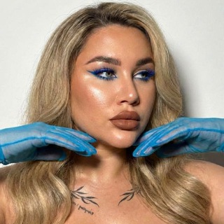 Мамкины промты | Prompts by ekatrna