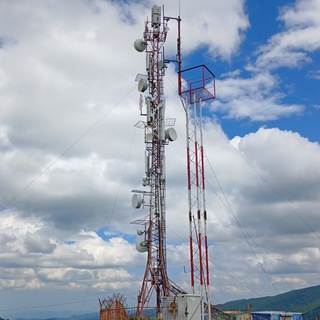 Музыка в перемешку с мемами