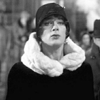 На седьмой верхней пьют