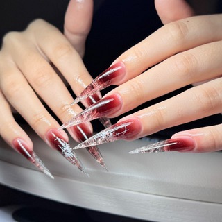 nails у чацкой