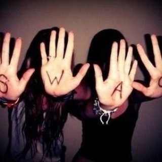 За колючкой любовь...=*****