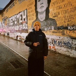 НЕ ОПУСКАЯ РУКИ