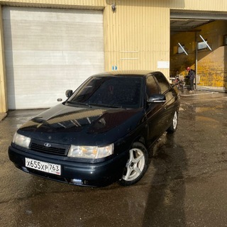 душой в бэхе, жопой на ладе