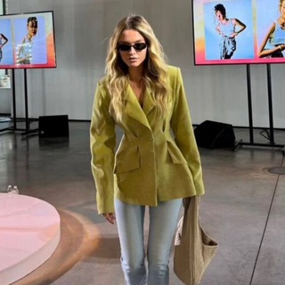 GODDESS NIKOL найди смысл жизни у моих ног