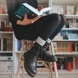 Тишина в библиотеке