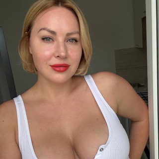 Julia | No taboo📕